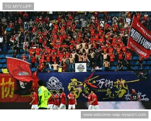 曼联全员备战,争四目标清晰明确 曼联全员备战,争四目标清晰明确